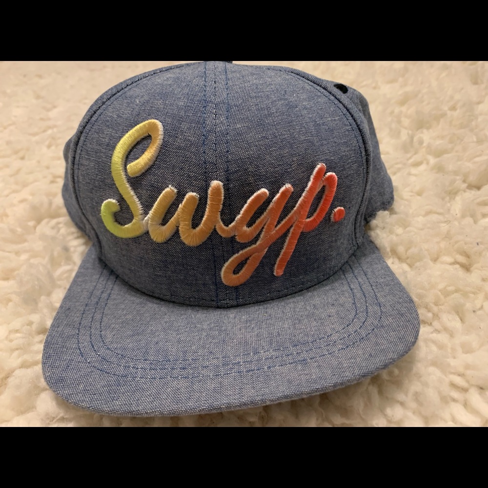 snapback hat